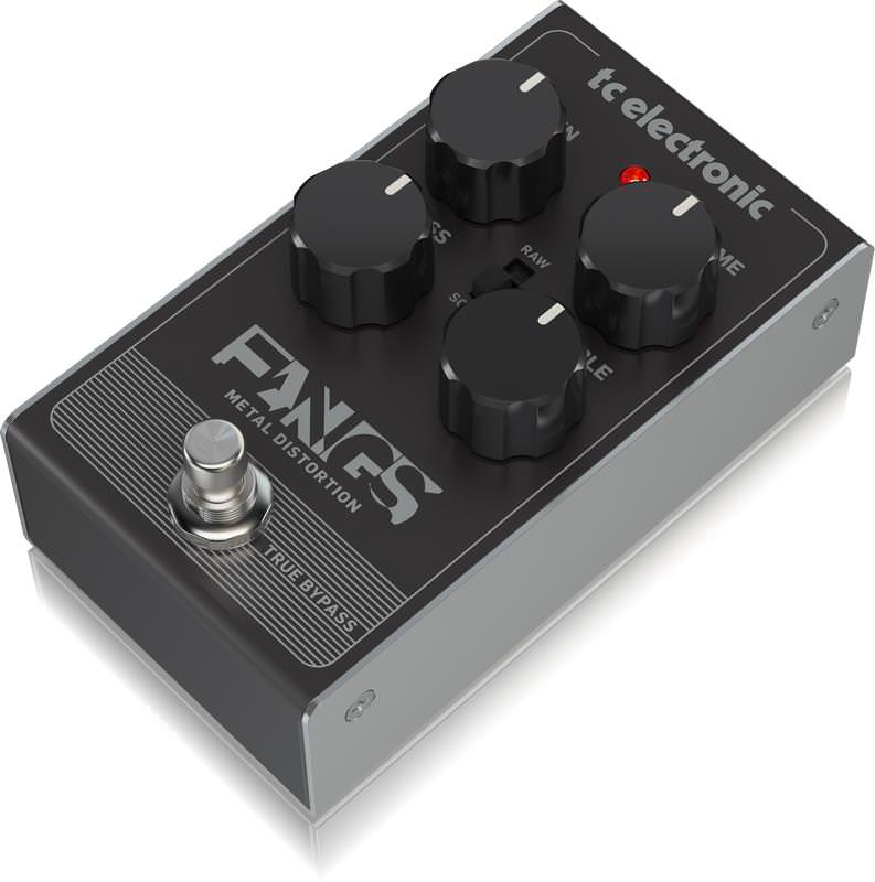 tc electronic fangs metal distortion effects pedal