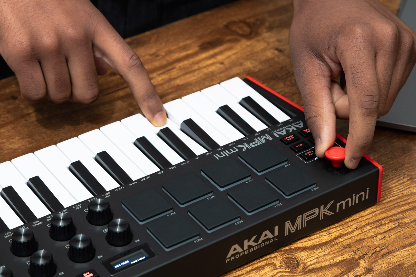 AKAI PRO MPK MINI MK3